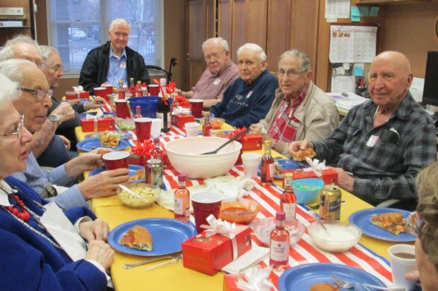 Veterans share stories at lunch in their honor